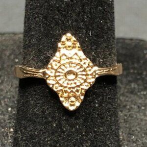 Vintage Antique Gold Tone Ring - Size 6.5